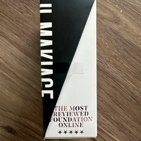 IL Makiage WOKE UP LIKE THIS Flawless Base Foundation 005 - Picture 2 of 4